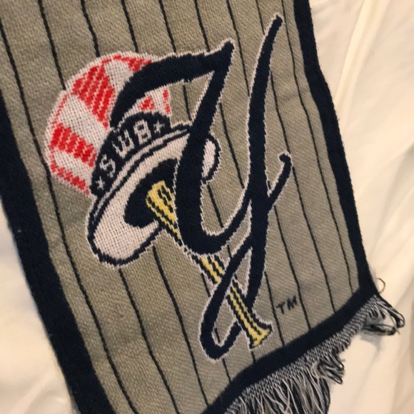 Scarf - Picture 4 of 4